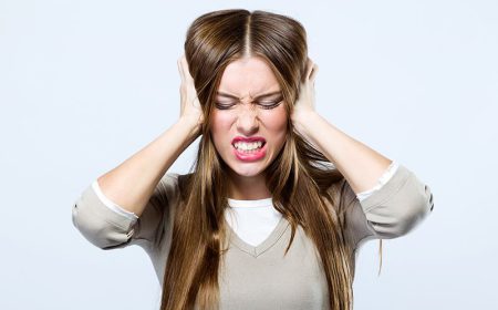 Zumbido no ouvido: devo usar aparelho auditivo?