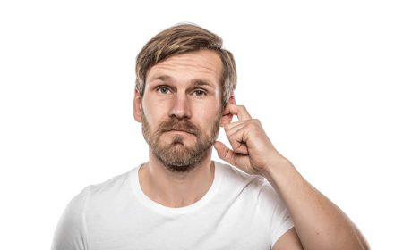 Ouvidos entupidos: Veja as nossas dicas para desobstruí-los